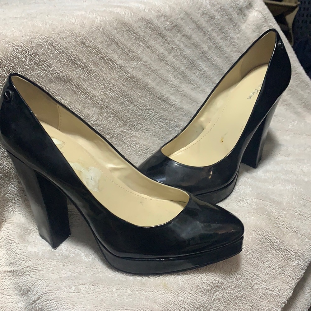 Women’s shoes
